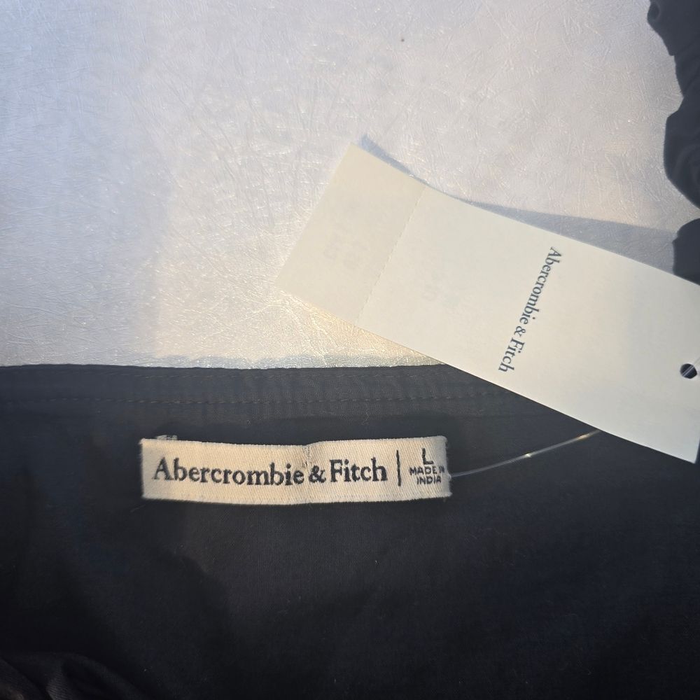 NWT Abercrombie & Fitch Black Poplin Scrunchie Strap Crop Top - Size L - Picture 4 of 9